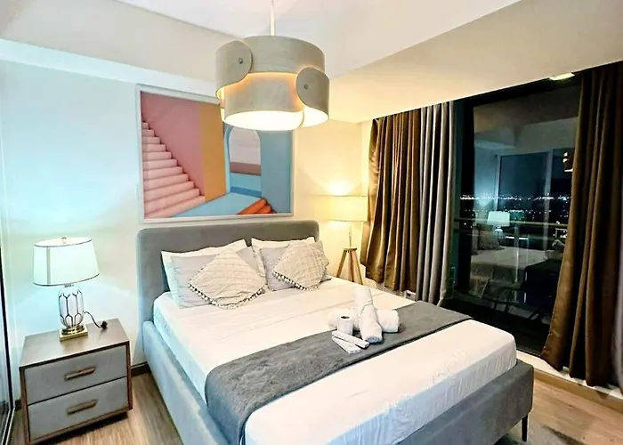 Hostel Azure Urban Near Naia,1br Condotel #tropriz1 *